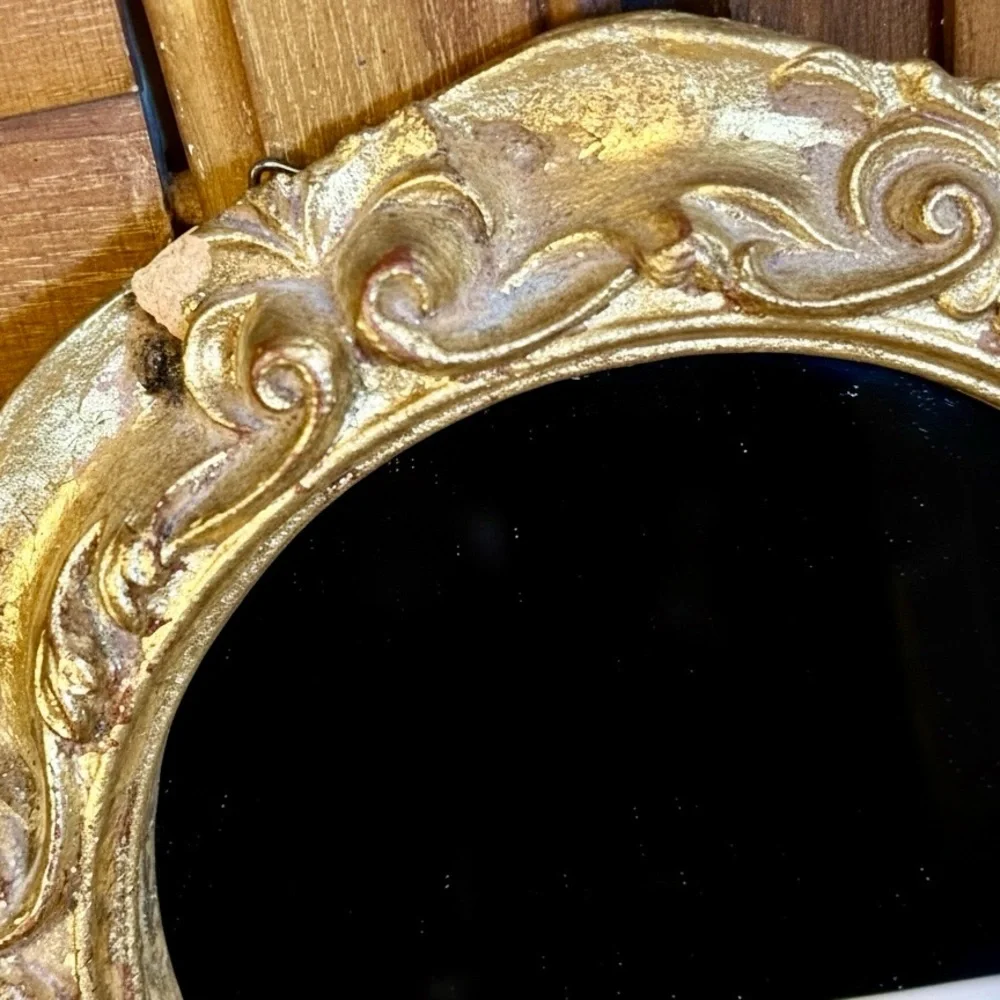 Italian Florentine Hollywood Regency Gold Giltwood Baroque Wall Mirror